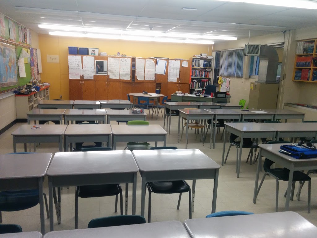 Copper Cliff Public School | 50 School St, Copper Cliff, ON P0M 1N0, Canada | Phone: (705) 682-4721