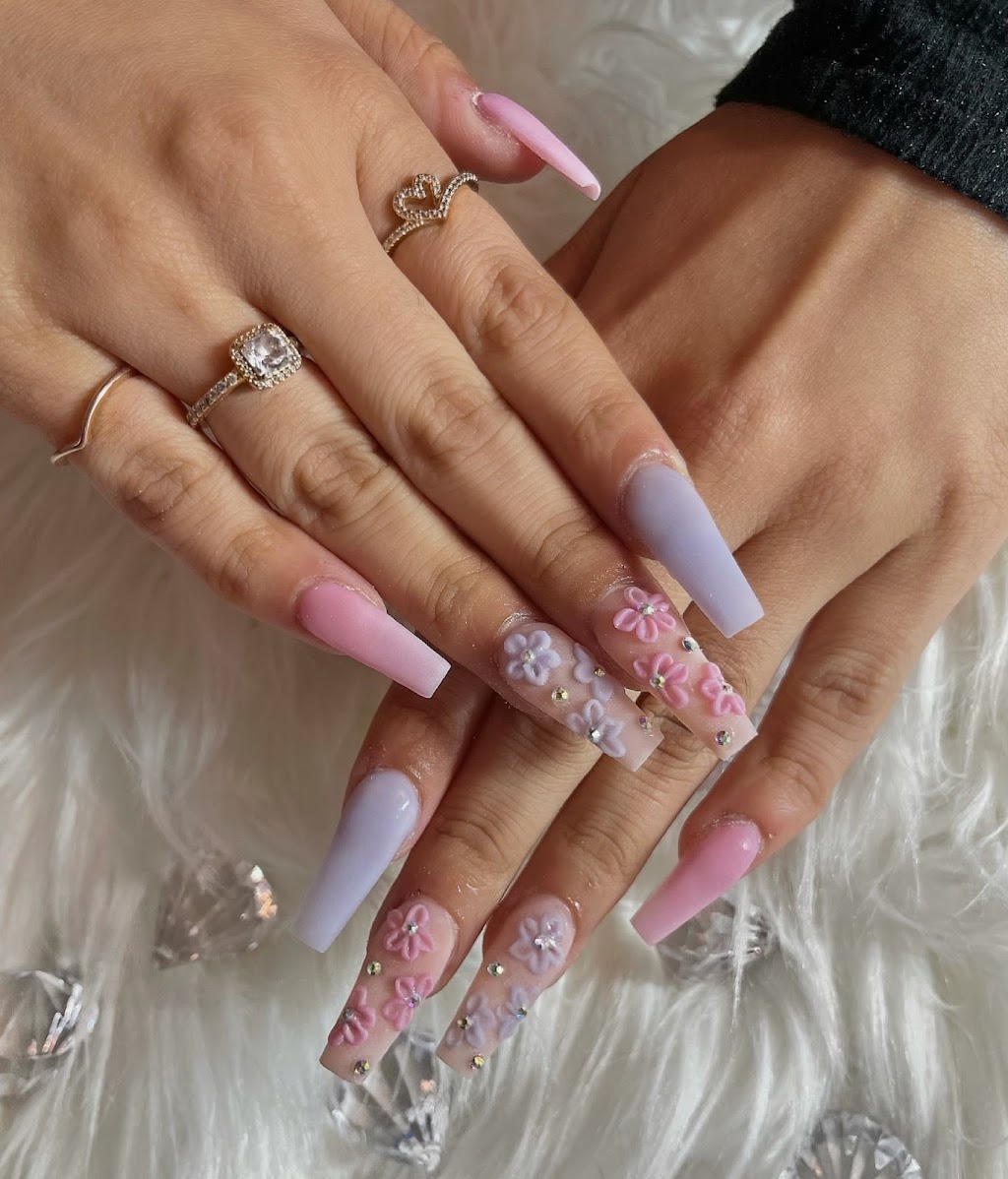 Nailsz By Nora | Royce Ave, Hamilton, ON L8G 4K8, Canada | Phone: (289) 456-2259