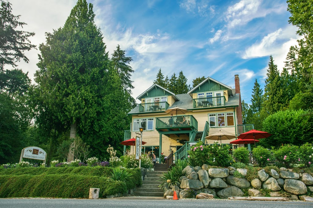 The Bonniebrook Lodge | 1532 Ocean Beach Esplanade, Gibsons, BC V0N 1V5, Canada | Phone: (604) 886-2887