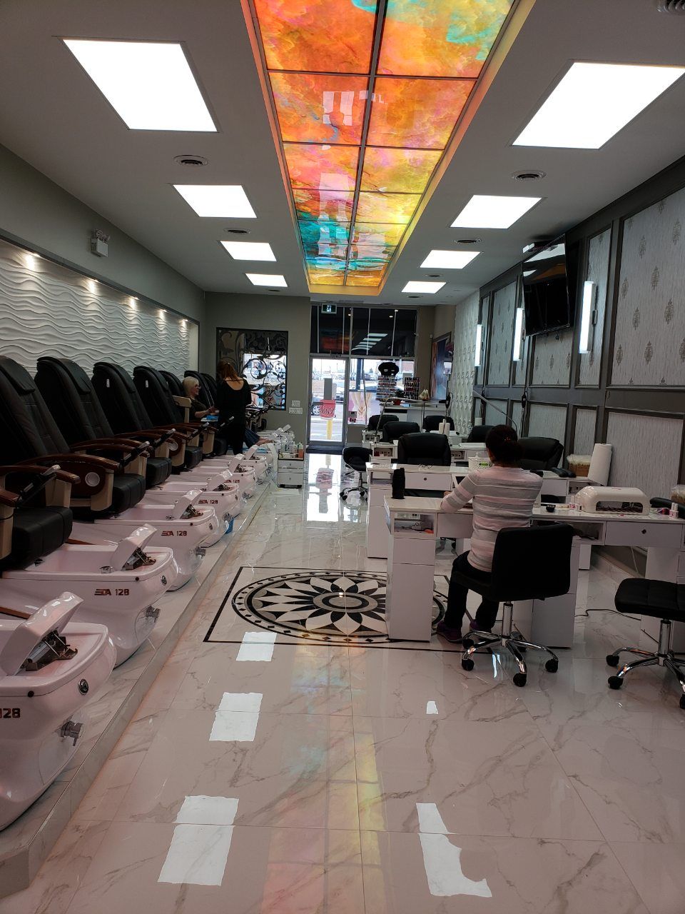 LAmour Nails | 115 First Commerce Dr C3, Aurora, ON L4G 0G2, Canada | Phone: (905) 503-6020