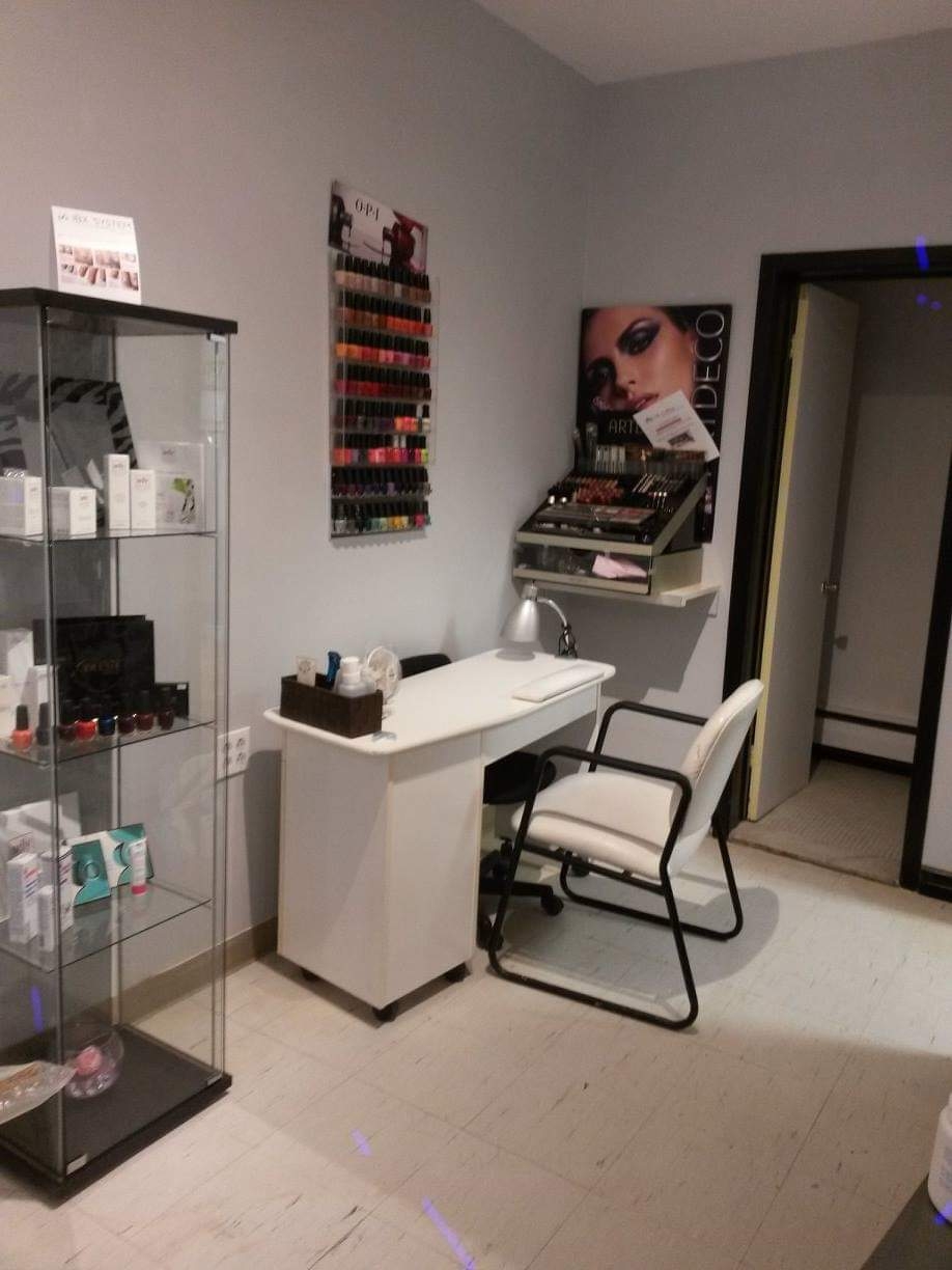 Chic Esthétique Karine Dufour | 3179 Rue Notre Dame, Lachine, QC H8S 2H4, Canada | Phone: (514) 538-1399