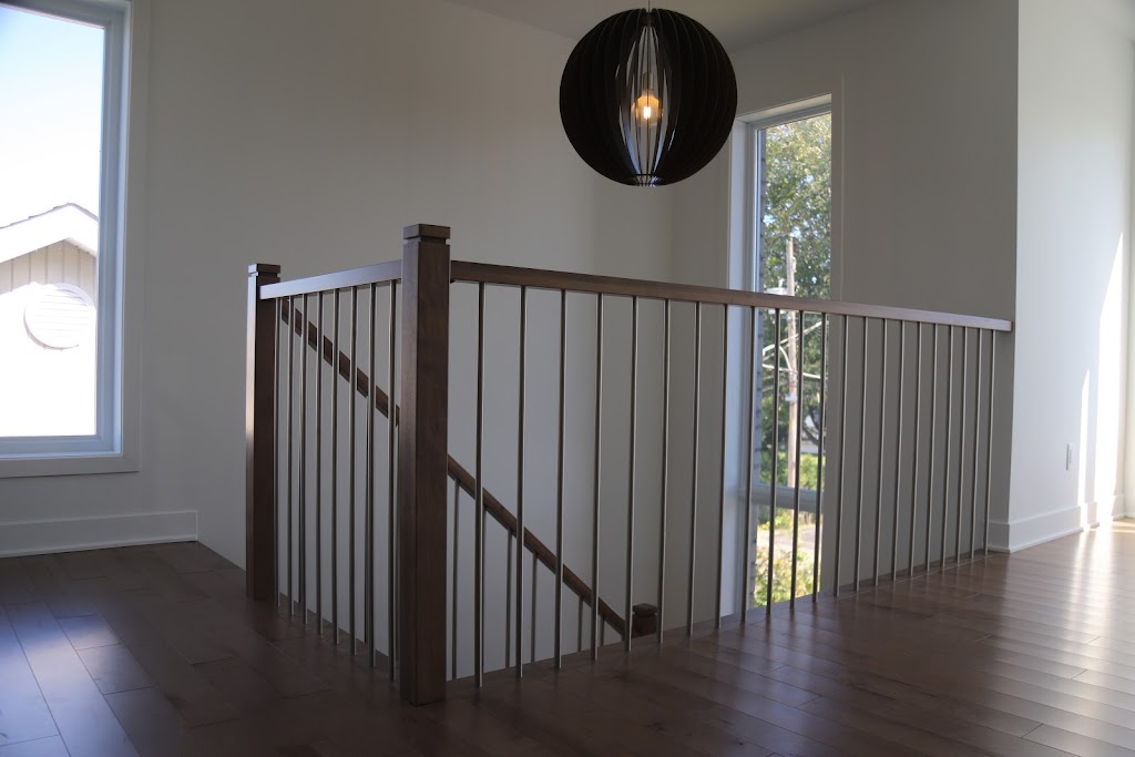 Escalier Classique | 3556 Bd des Entreprises, Terrebonne, QC J6X 4J8, Canada | Phone: (514) 990-3885