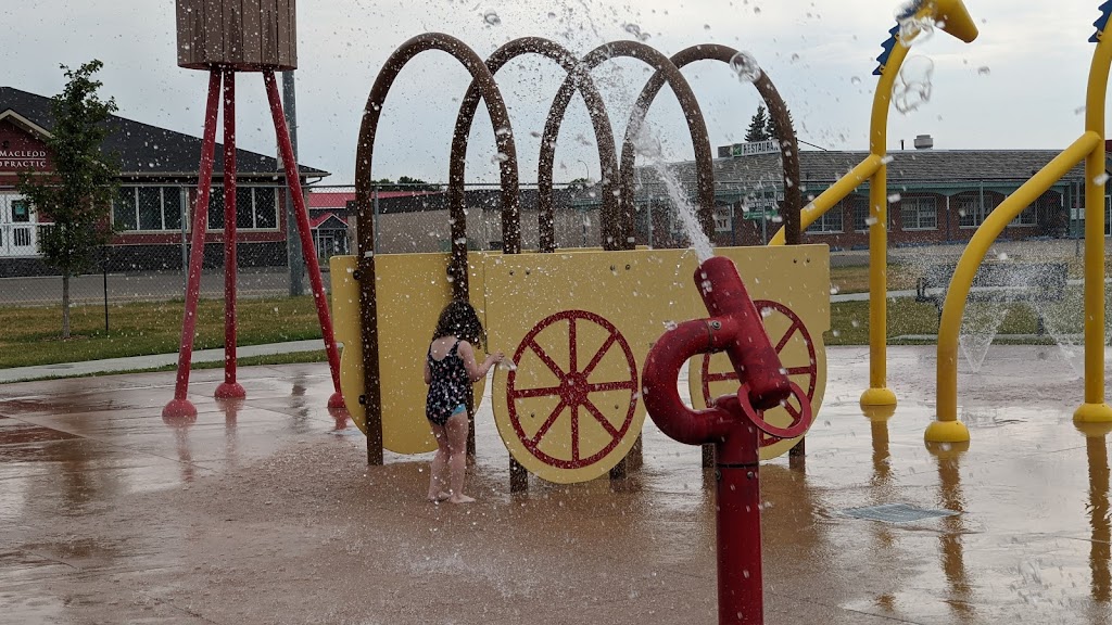 Centennial Park / Spray Park | 568 26 St S, Fort Macleod, AB T0L 0Z0, Canada | Phone: (403) 553-4425