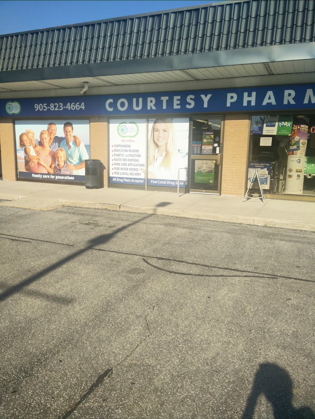 Courtesy Pharmacy | 1603 Clarkson Rd N, Mississauga, ON L5J 2X1, Canada | Phone: (905) 823-4664