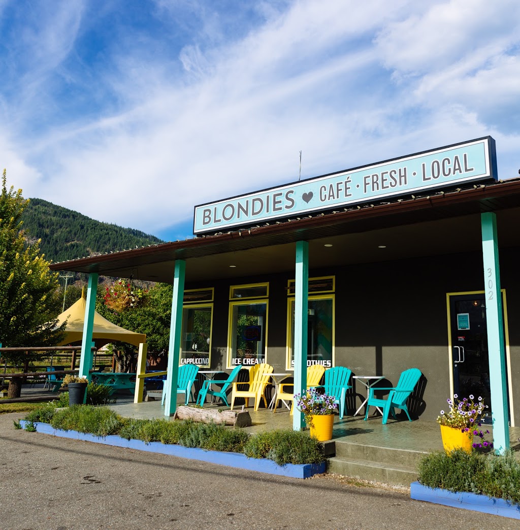 Blondies Cafe | 302 Finlayson St, Sicamous, BC V0E 2V1, Canada | Phone: (250) 515-2000