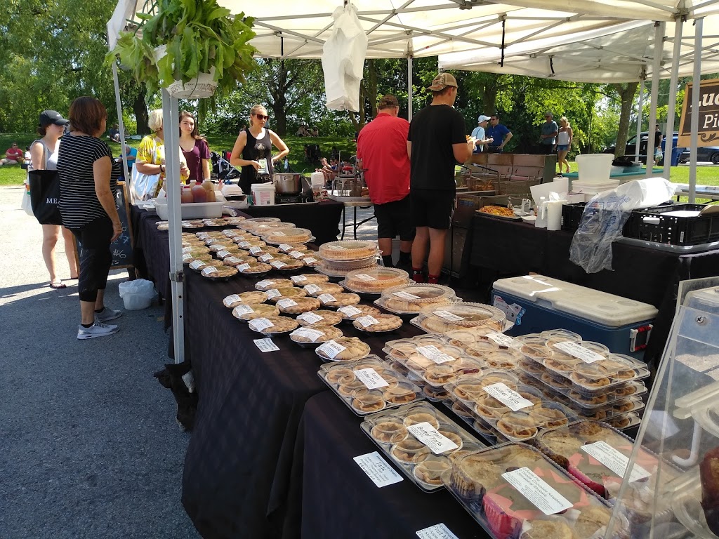 Humber Bay Shores Farmers Market | 2240 Humber Bay Park W Trail #227, Etobicoke, ON M8V 1B0, Canada | Phone: (416) 792-4964