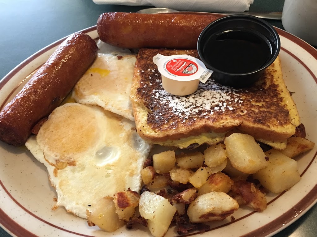 Peters Family Fare Restaurant | 84 Gore St E, Perth, ON K7H 1J2, Canada | Phone: (613) 267-4033