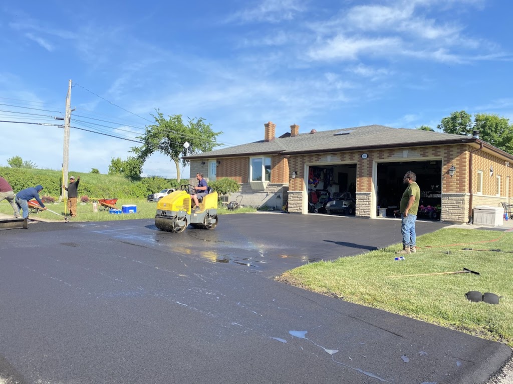 Roots Paving | 64 Cavendish Crescent, Brampton, ON L6T 1Z4, Canada | Phone: (647) 995-0884