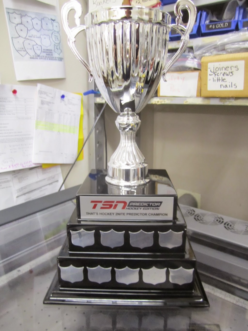 Keith Davis Engravers & Awards | 300 Donlin Ave, Newmarket, ON L3Y 4T6, Canada | Phone: (905) 895-6291