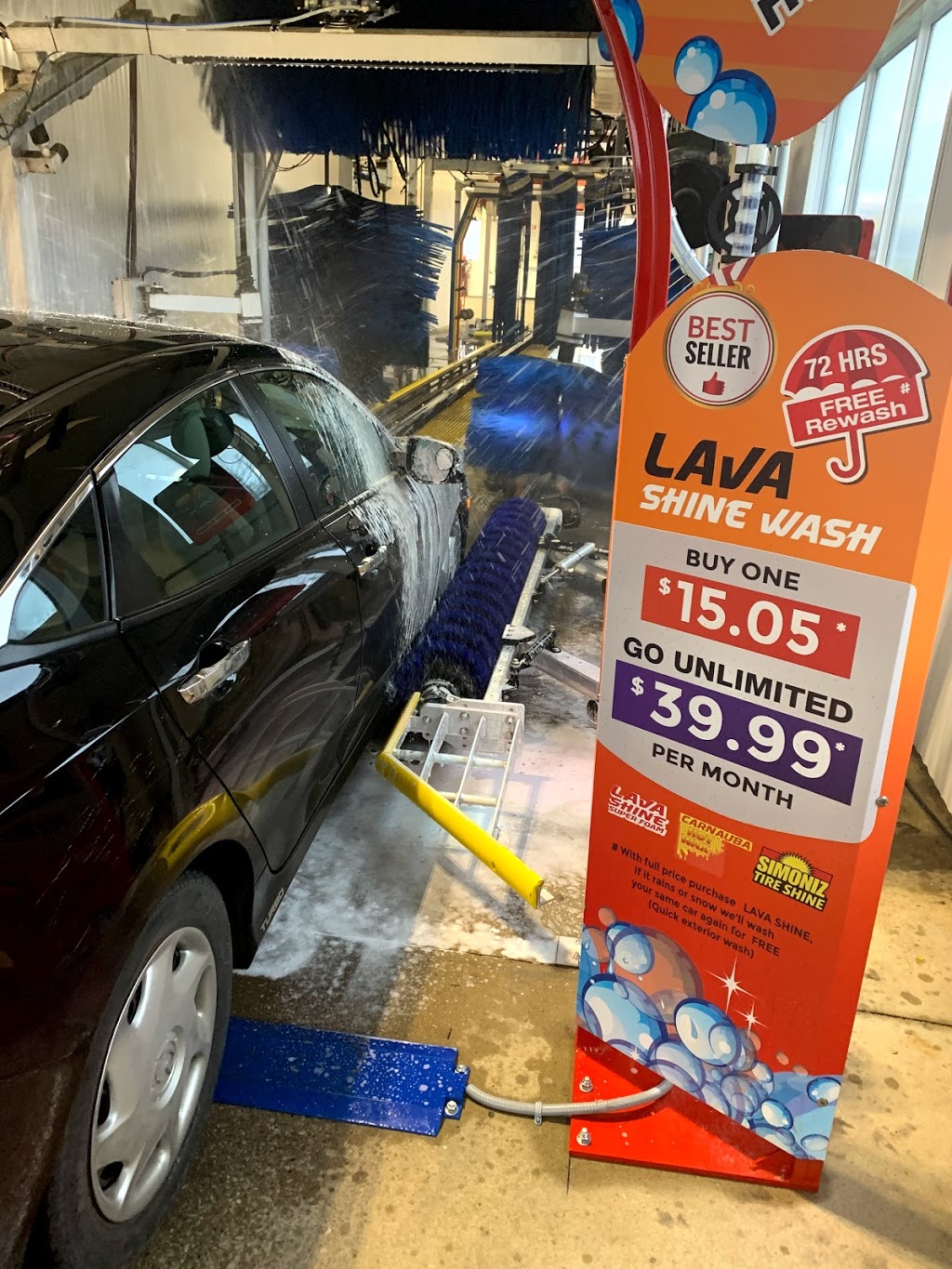 Popular Car Wash & Detailing - Free Vacuums | 180 Hopkins St, Whitby, ON L1N 2K6, Canada | Phone: (647) 640-7741