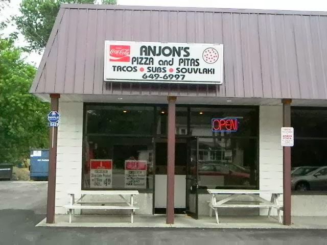 Anjons Pizzeria | 5427 S Abbott Rd, Orchard Park, NY 14127, USA | Phone: (716) 649-6997