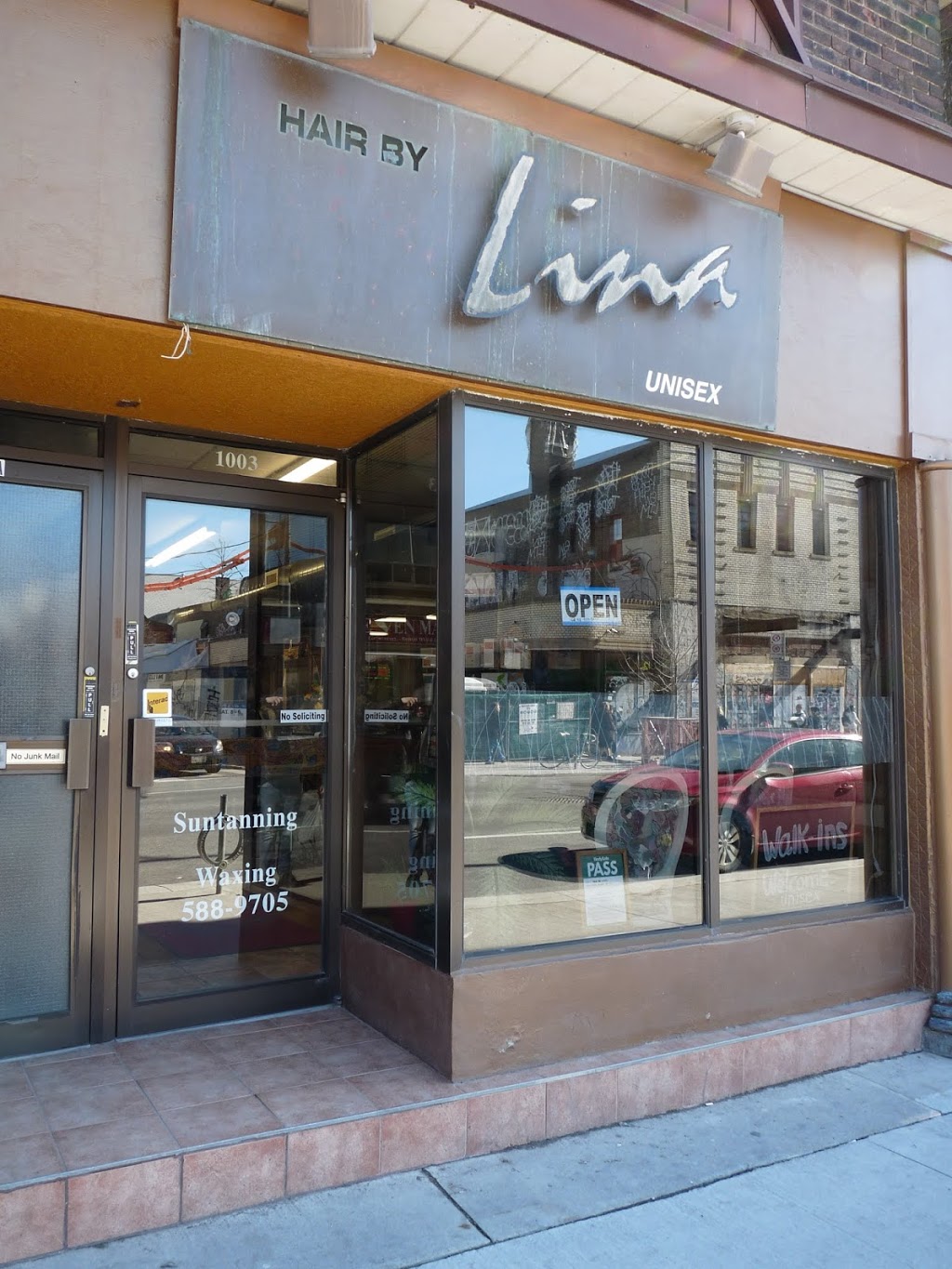 Hair by Lina Unisex | 1003 Bloor St W, Toronto, ON M6H 1M1, Canada | Phone: (416) 588-9705