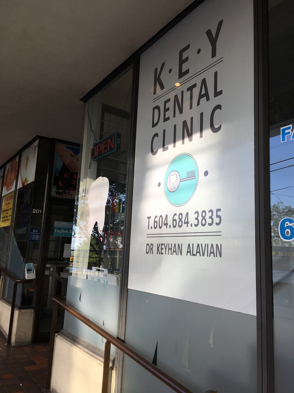 Key Dental Clinic | 1789 Davie St #202, Vancouver, BC V6G 1W5, Canada | Phone: (604) 684-3835