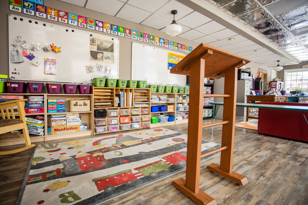 The It’s 4 Kids Schoolhouse | 3 Elm St #2, Paris, ON N3L 2L6, Canada | Phone: (519) 302-5437