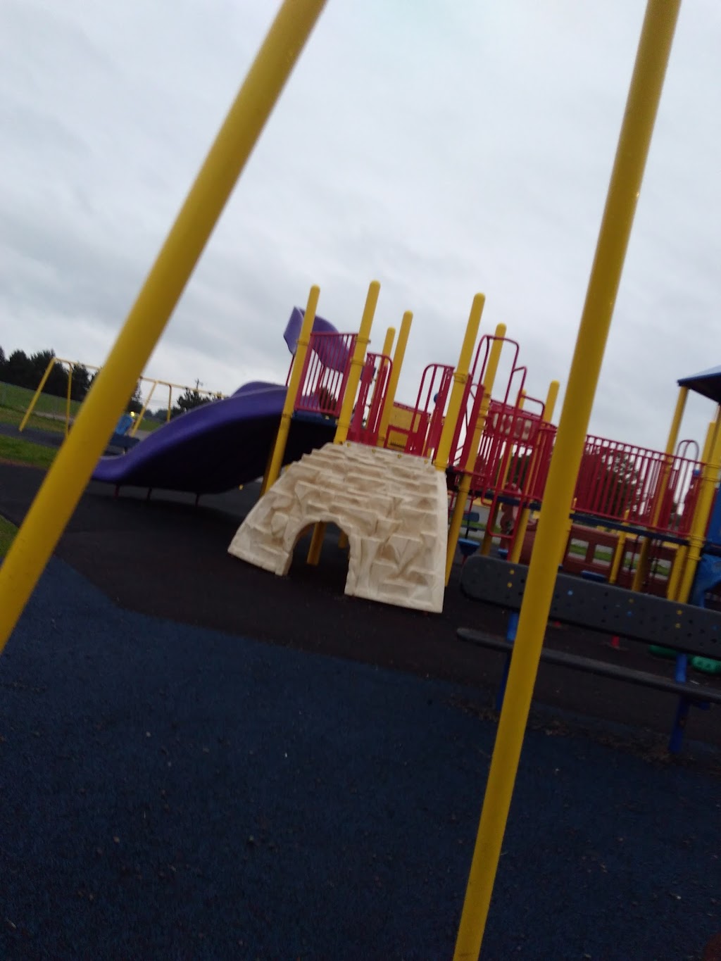 Eagle’s Nest Playground | 34 Glen Stewart Dr, Stratford, PE C1B 0J9, Canada | Phone: (902) 569-0550