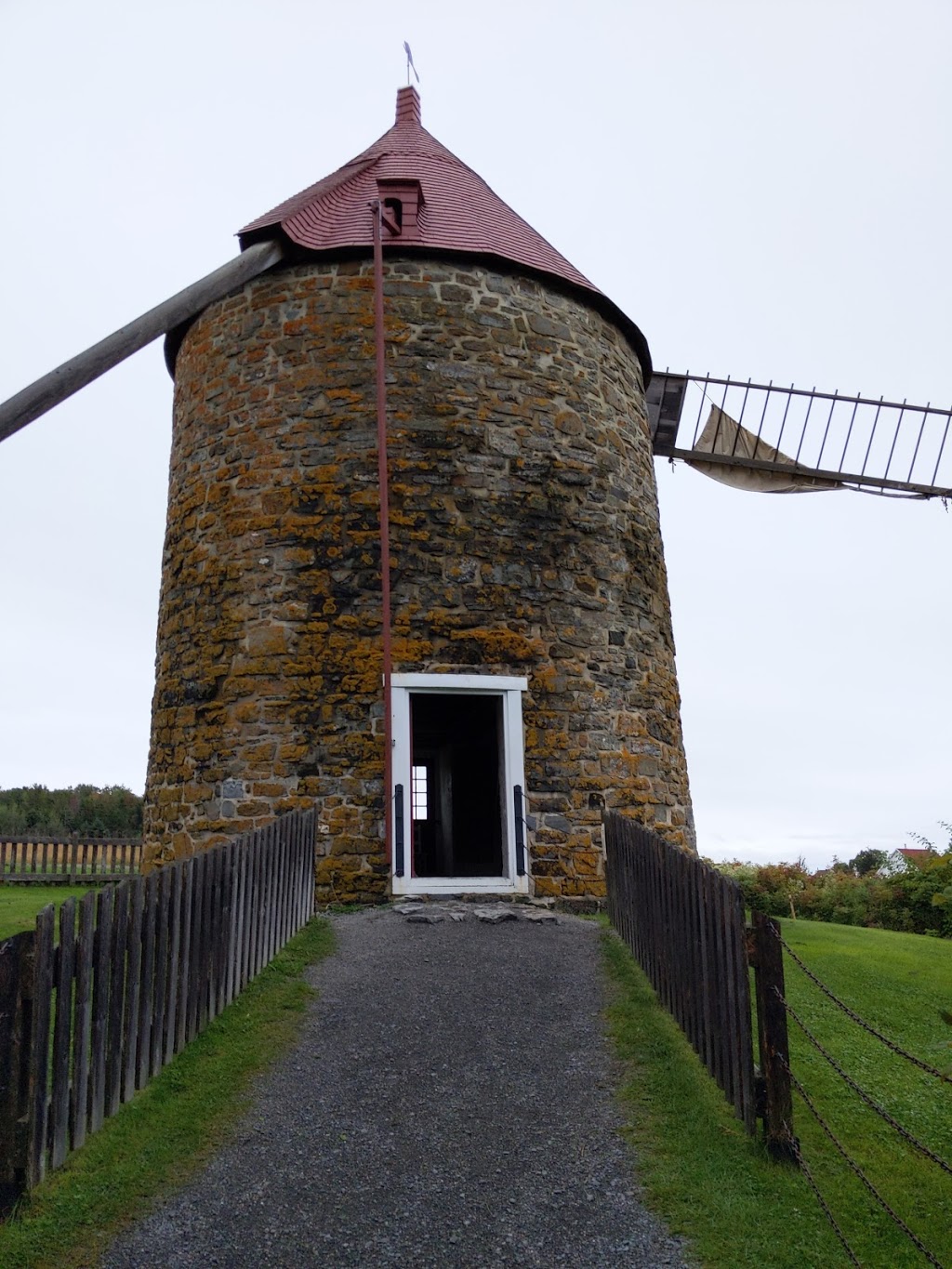 Les Moulins de lIsle-Aux-Coudres | 36 Chemin du Moulin, LIsle-aux-Coudres, QC G0A 1X0, Canada | Phone: (418) 760-1065