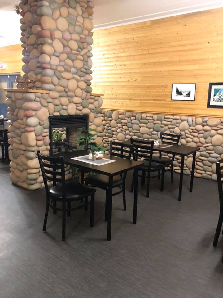River Rock Cafe | 5111 50 St, Ryley, AB T0B 4A0, Canada | Phone: (780) 663-3300