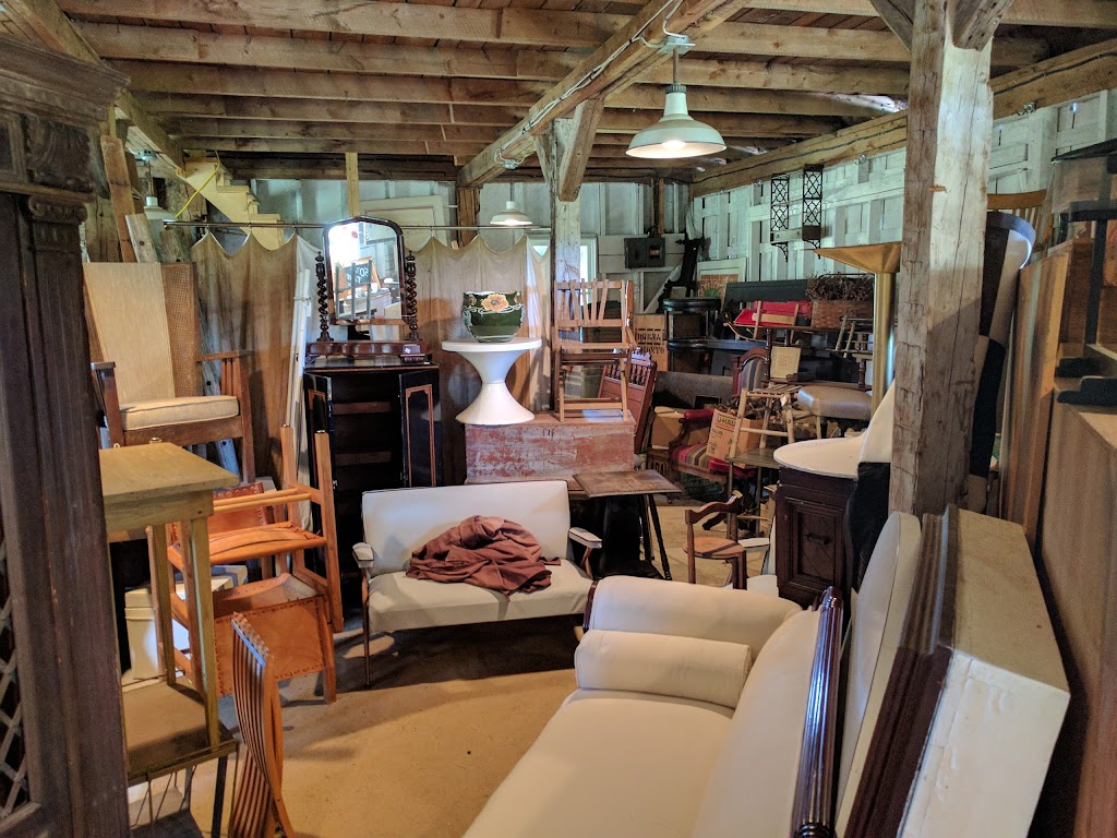 The Green Barn Antiques | 5469 Nova Scotia Trunk 1, Annapolis Royal, NS B0S 1A0, Canada | Phone: (902) 532-3066