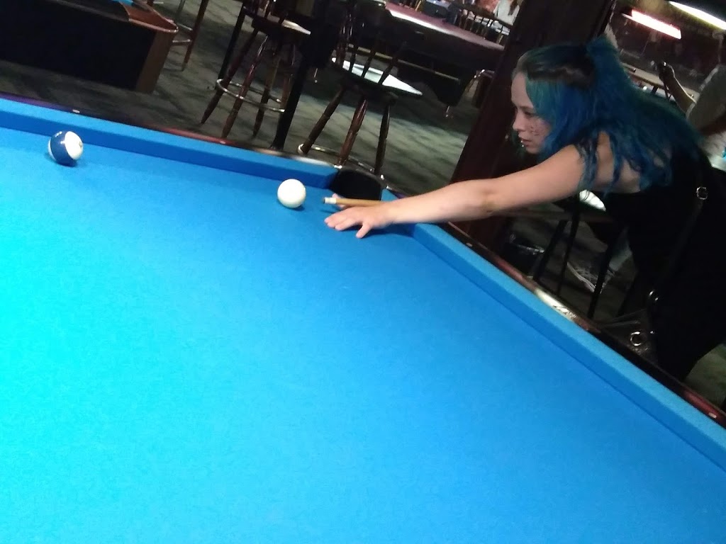 Minnesotas Billiards Pub | 442 Hazeldean Rd, Kanata, ON K2L 1V2, Canada | Phone: (613) 831-0031