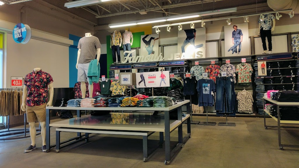 Old Navy | 2525 36 St NE, Calgary, AB T1Y 5T4, Canada | Phone: (403) 590-9501