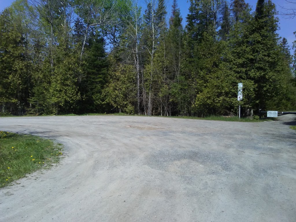 Marlborough Forest Parking - E2 | 3801 Roger Stevens Dr, North Gower, ON K0A 2T0, Canada