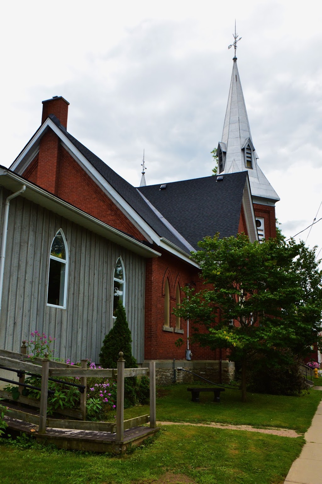 Westport United Church | 27 Spring St, Westport, ON K0G 1X0, Canada | Phone: (613) 273-4021