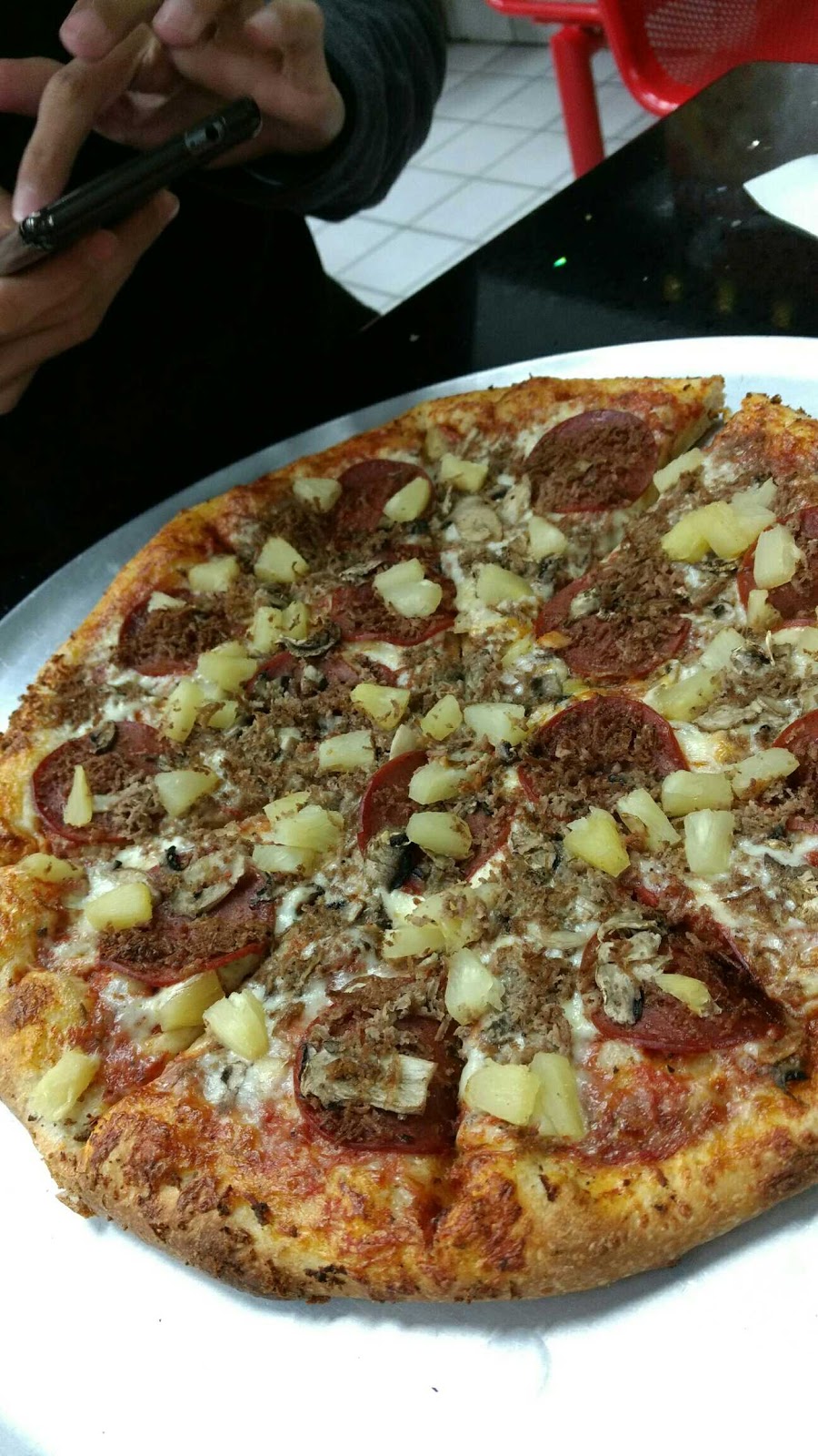 Bismillah Pizza | 3160 Eglinton Ave E, Scarborough, ON M1J 2H4, Canada | Phone: (416) 269-7777