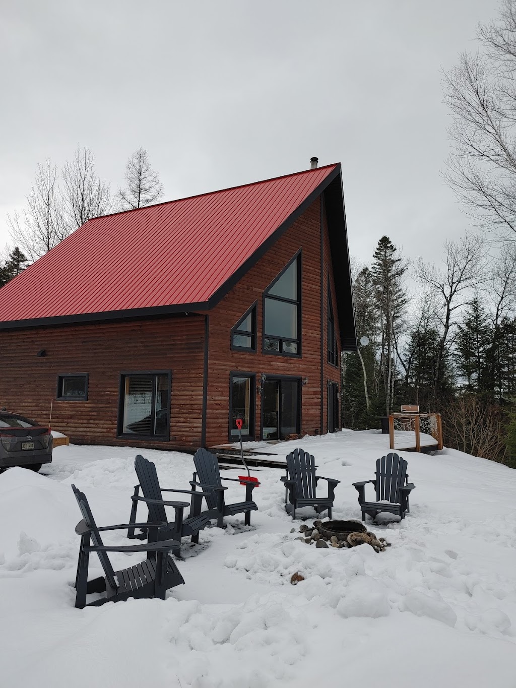 Tavata Chalets | 347 Bd Desgagné, Saint-David-de-Falardeau, QC G0V 1C0, Canada | Phone: (581) 681-0575