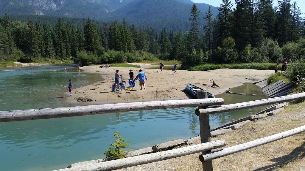 Spruce Grove Campground | 5250 Spruce Grove Frontage Rd, Fairmont Hot Springs, BC V0B 1L1, Canada | Phone: (250) 345-6561