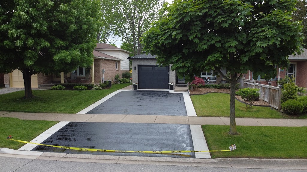 Asphalt sealing systems | 290 Dixon Rd suite 206, Toronto, ON M9R 1R9, Canada | Phone: (437) 922-1027