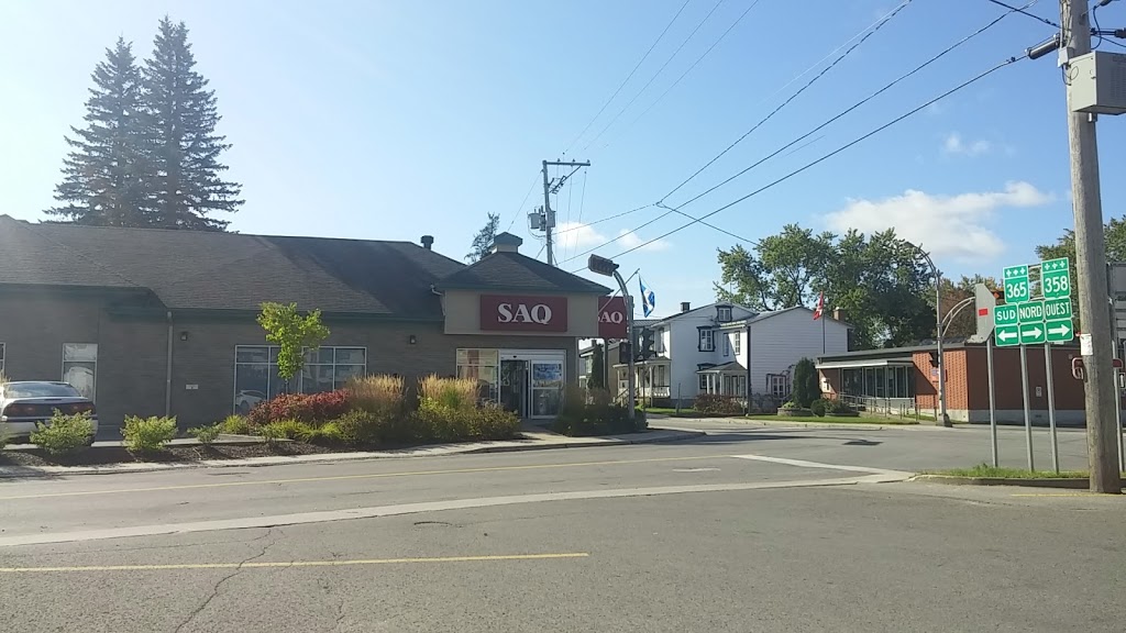 SAQ | 2 Rue du Collège, Pont-Rouge, QC G3H 1N3, Canada | Phone: (418) 873-1518