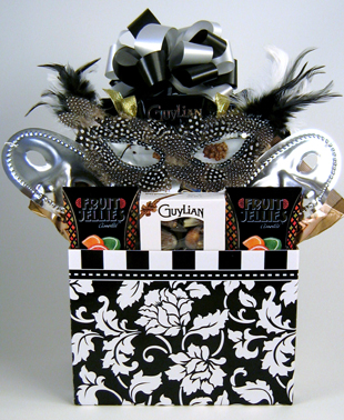 Highland Hill Creative Gifts and Gift Baskets | 770 Lawrence Ave W, North York, ON M6A 3C6, Canada | Phone: (416) 256-5221