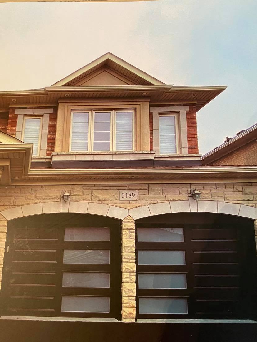 Summers Brothers Door Service And Installation | 50 Soper Creek Dr, Bowmanville, ON L1C 4K7, Canada | Phone: (289) 830-2222