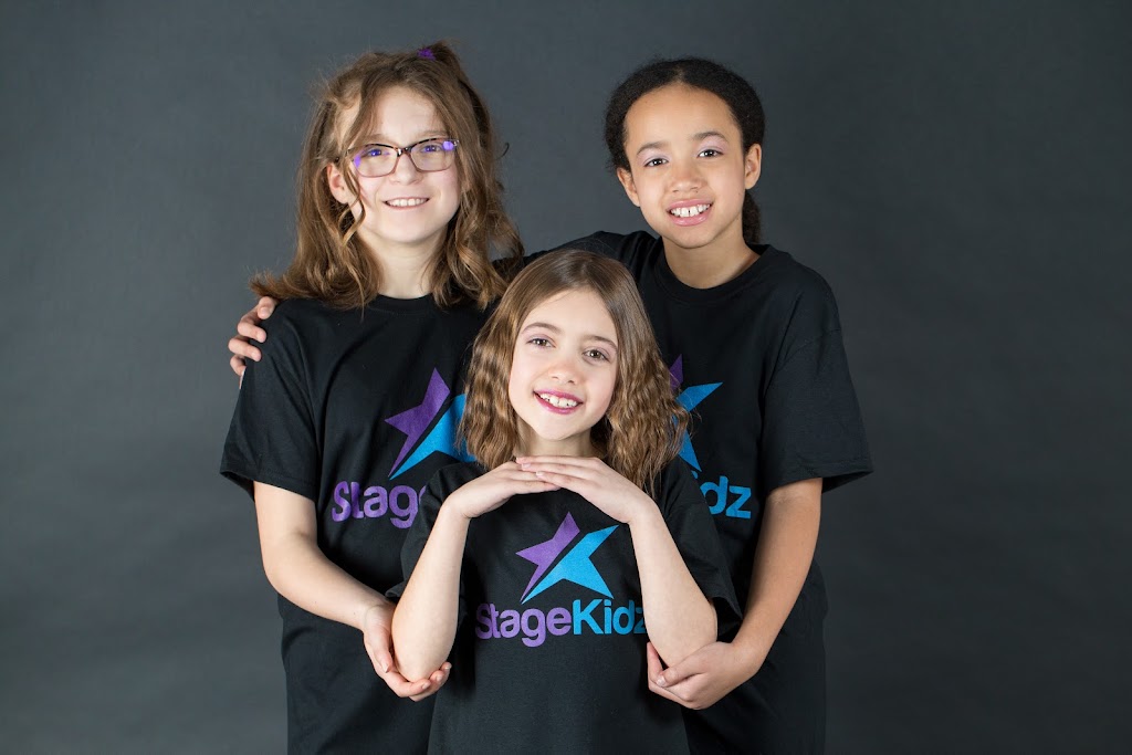 Stagekidz | 1240 Pinetree Way, Coquitlam, BC V3B 7T8, Canada | Phone: (778) 990-9043