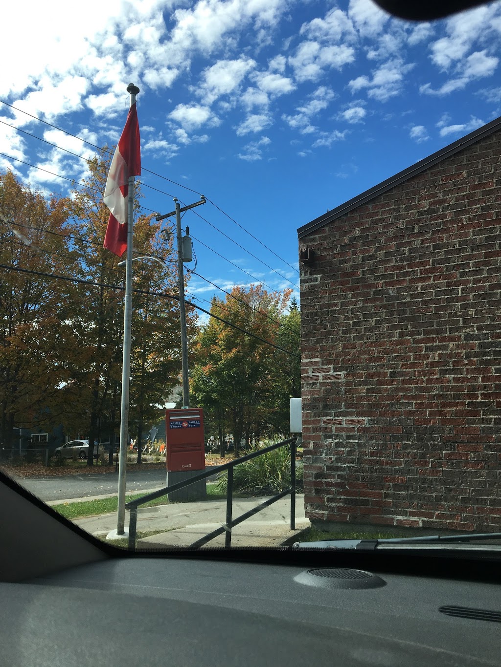 Canada Post | 10 Route Maple, Stanstead, QC J0B 3E0, Canada