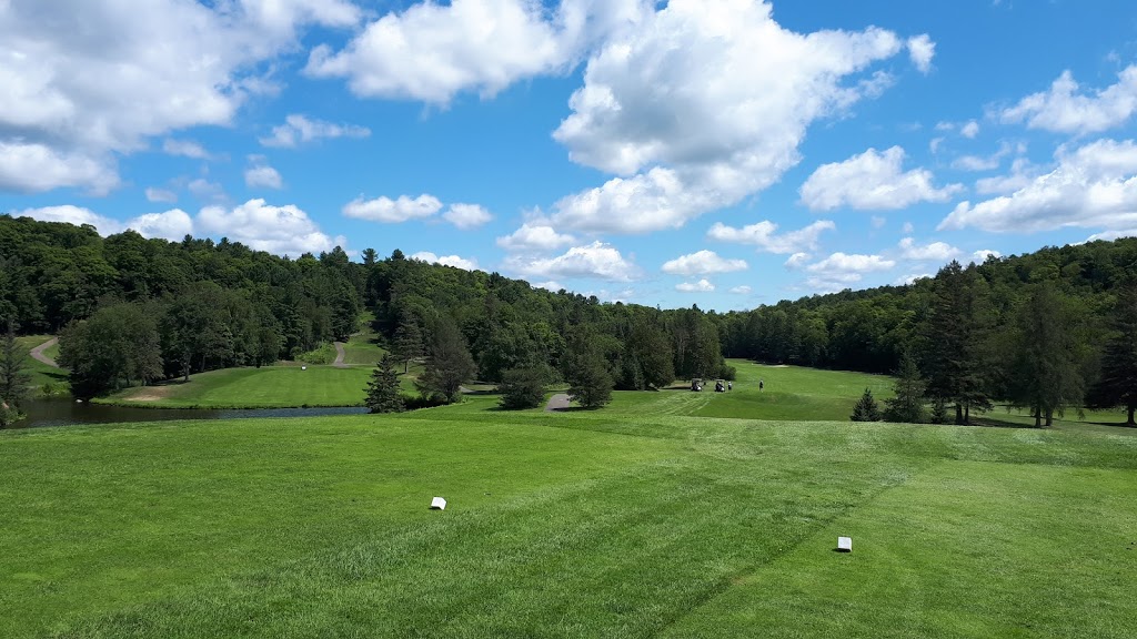 Club de Golf Carling Lake (Lac Carling) | 2235 Route 327 Nord, Grenville-sur-la-Rouge, QC J0V 1B0, Canada | Phone: (450) 533-5333