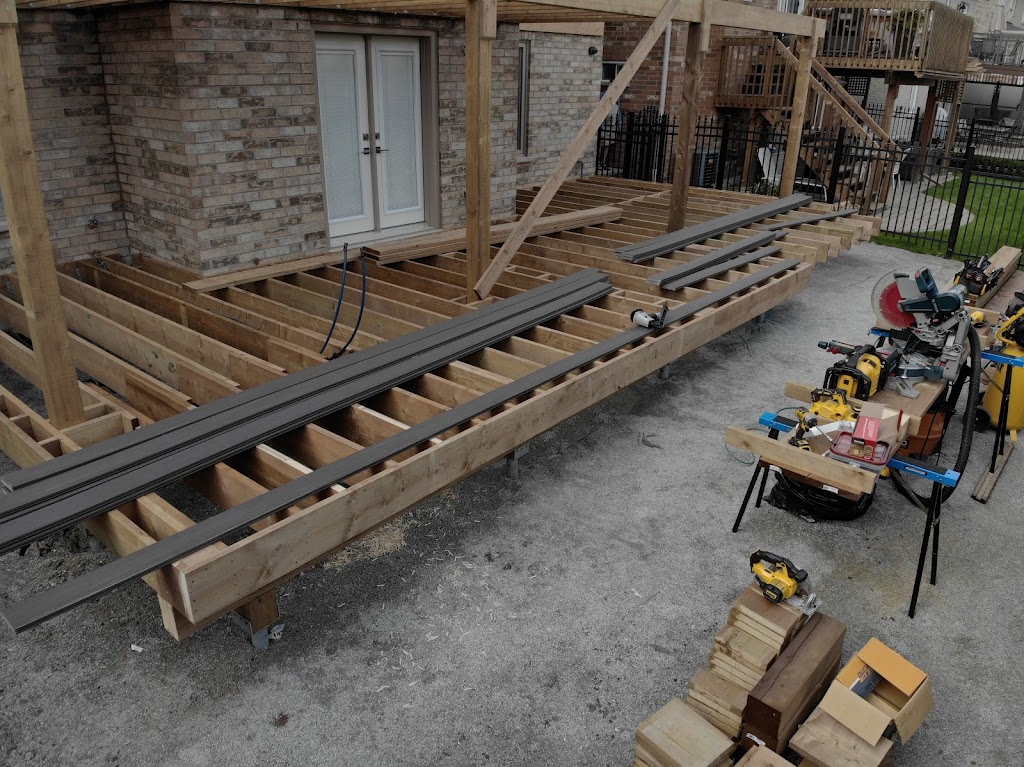 Custom Deck Builder Mississauga | 1065 N Service Rd #88, Mississauga, ON L4Y 0E4, Canada | Phone: (905) 463-8612