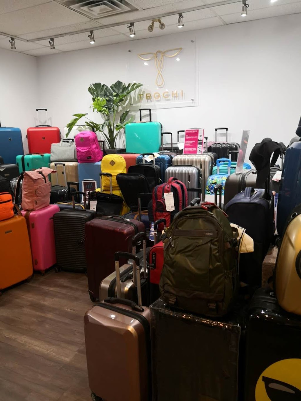 Hoston Intl. Trade Ltd. - Trochi Luggage | 1271 Denison St Unit46, Markham, ON L3R 4B5, Canada | Phone: (905) 534-7008