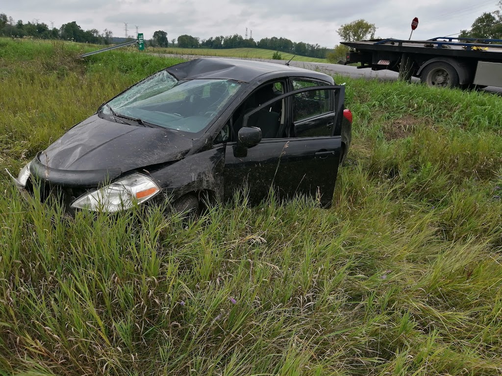 Larrys Towing | 34 Frankford Crescent, Trenton, ON K8V 4L2, Canada | Phone: (613) 392-3332