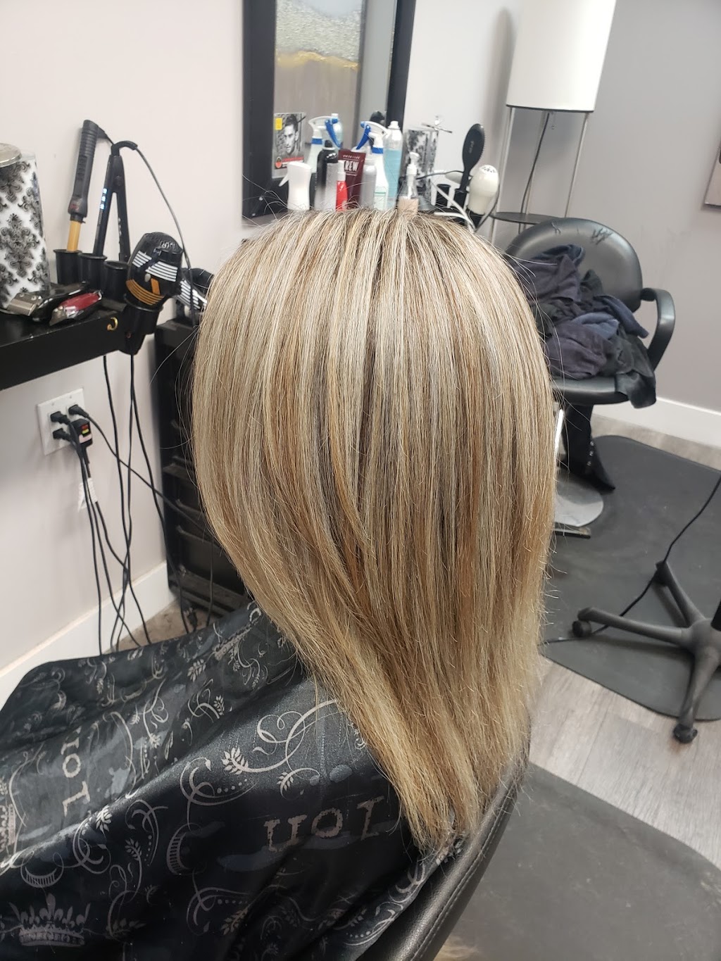 Do or Dye Hair Studio | 291 Island Hwy E, Parksville, BC V9P 1R8, Canada | Phone: (250) 951-1392