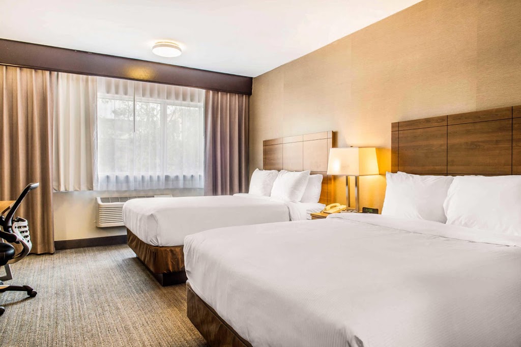 Quality Hotel Dorval Aeroport | 7700 Chemin de la Côte-de-Liesse, Saint-Laurent, QC H4T 1E7, Canada | Phone: (514) 731-7821