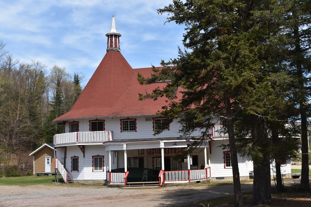 Centre Vacances Lac Simon | 60 Chemin du Lac Simon, Saint-Léonard-de-Portneuf, QC G0A 4A0, Canada | Phone: (418) 337-1295