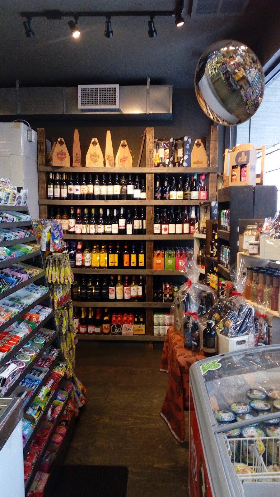 Epicerie Prette | 251 Chemin du Bord-du-Lac, Pointe-Claire, QC H9S 4K8, Canada | Phone: (514) 695-7888