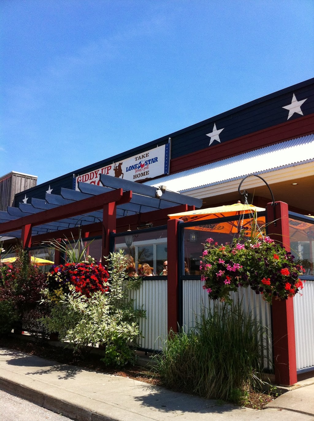 Lone Star Texas Grill | 75 Consumers Dr, Whitby, ON L1N 9S2, Canada | Phone: (905) 665-3077