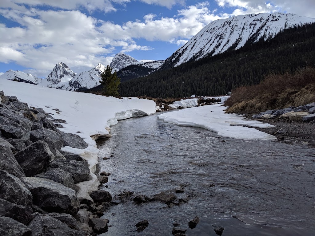 Mount Engadine Lodge | 1 Mount Shark Rd, Canmore, AB T1W 0B9, Canada | Phone: (587) 807-0570