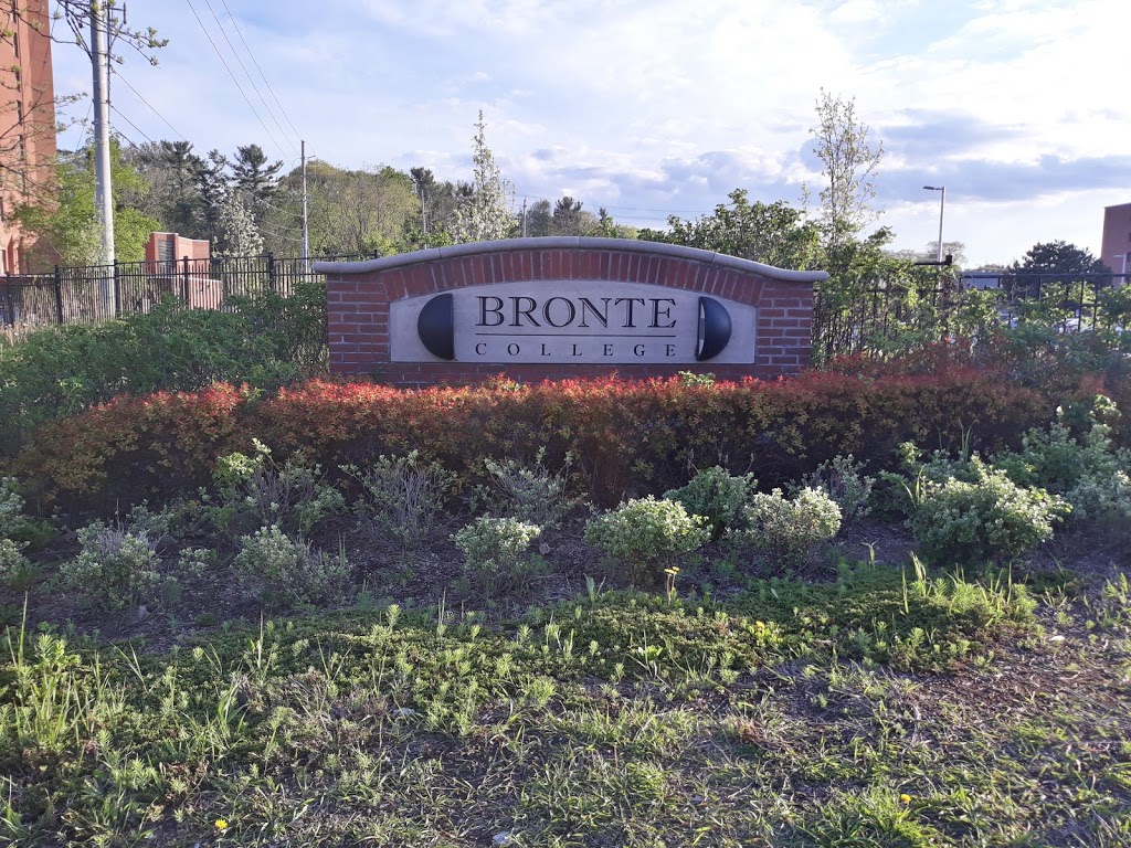 Bronte College | 88 Bronte College Ct, Mississauga, ON L5B 1M9, Canada | Phone: (905) 270-7788