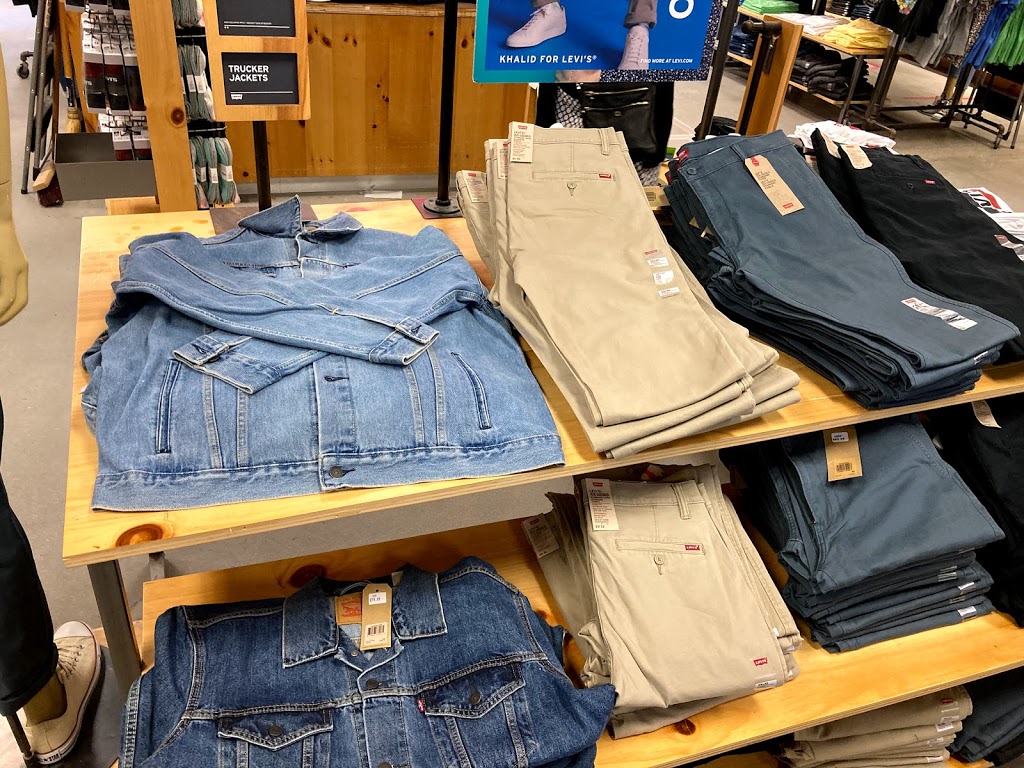 Levis Outlet Store | 8555 Campeau Dr Unit #280, Kanata, ON K2T 1B7, Canada | Phone: (613) 831-2357