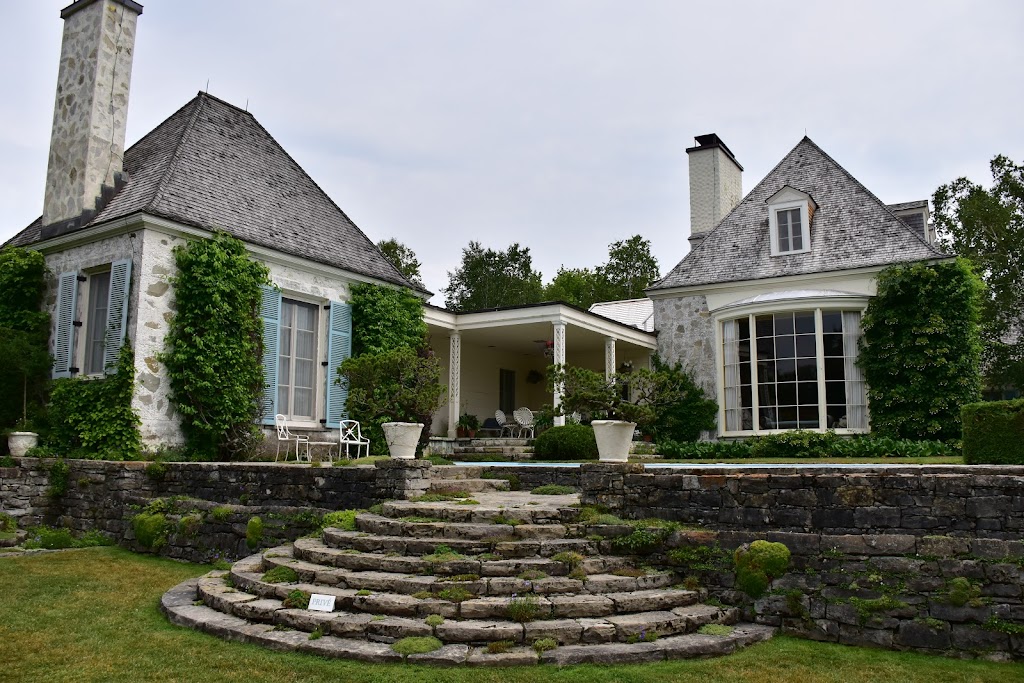 Jardins de Quatre-Vents | 135 Bd Malcolm-Fraser, La Malbaie, QC G5A 2J5, Canada | Phone: (418) 434-2209