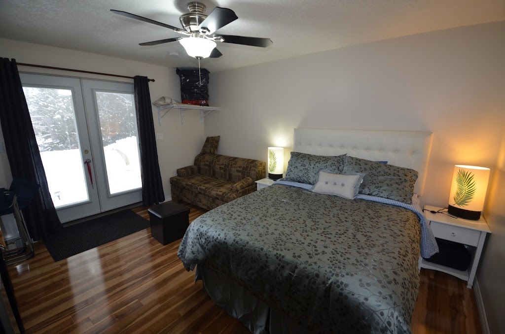 Algonquin Dream Catcher Motel | 29764 ON-60, Whitney, ON K0J 2M0, Canada | Phone: (613) 637-1220