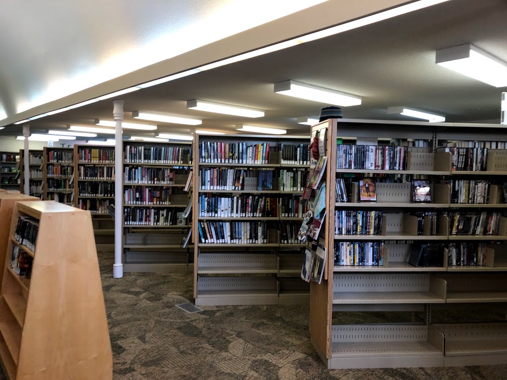 Ottawa Public Library - Manotick | 5499 S River Dr, Manotick, ON K4M 1J3, Canada | Phone: (613) 580-2940